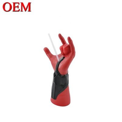 オーダーメイドスパイダーマン 3Dモデル ボトル OEM キャラクター 形 ストローカップ ABS 50oz カップ 工場